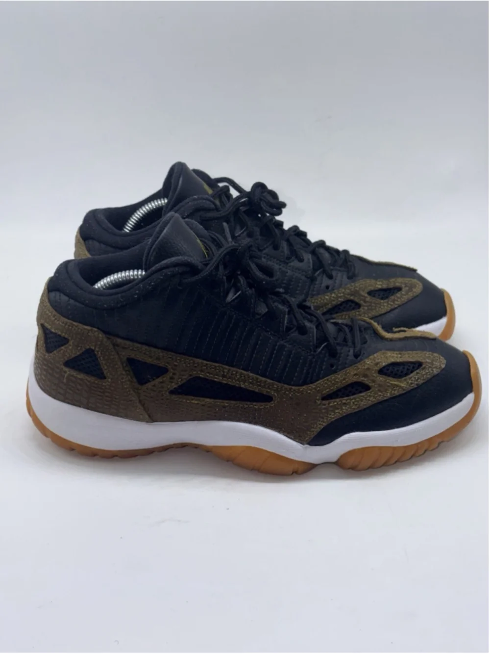 Size 9 - Air Jordan 11 IE Low Croc